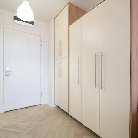 Wow For Rent - Bul Montevideo 25a - B ソフィア