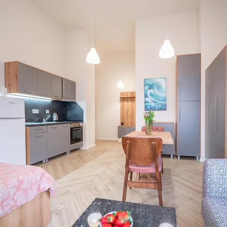 Wow For Rent - Bul Montevideo 25a - B * ソフィア