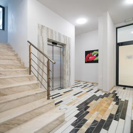 Wow For Rent - Bul Montevideo 25a - B * ソフィア